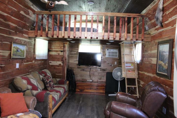 Amish Made Cedar Cabin With A Loft On A Buffalo Farm Close To The Buffalo River Marshall المظهر الخارجي الصورة