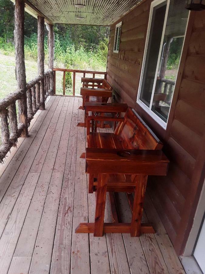 Amish Made Cedar Cabin With A Loft On A Buffalo Farm Close To The Buffalo River Marshall المظهر الخارجي الصورة